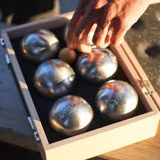 pétanque boules